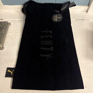 NWT‎ Fenty Puma Rhianna Black Velvet Ribbon Drawstring Logo Dust Shoe Bag